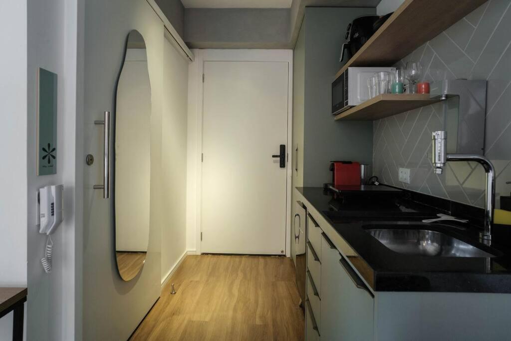 Apartment 808 Id Jauaperi